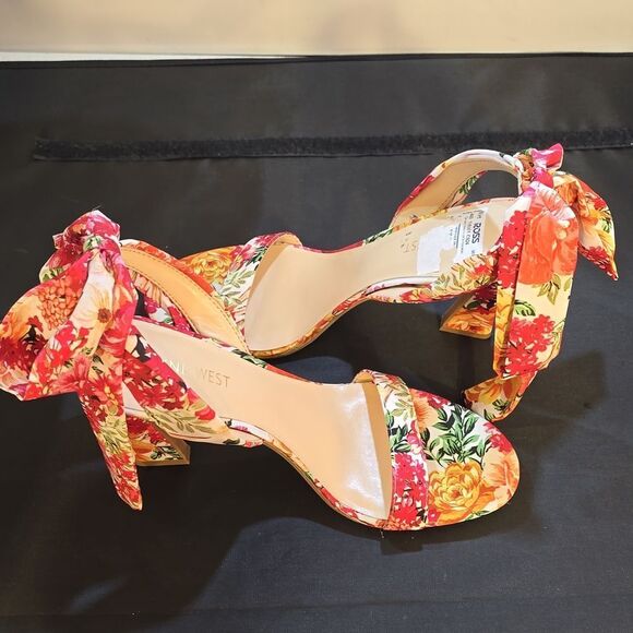 BRAND NEW NINE WEST BOBS ANKLE TIE WOMEN'S FLORAL ANKLE TIE HEELS SANDAL - Picture 7 of 16